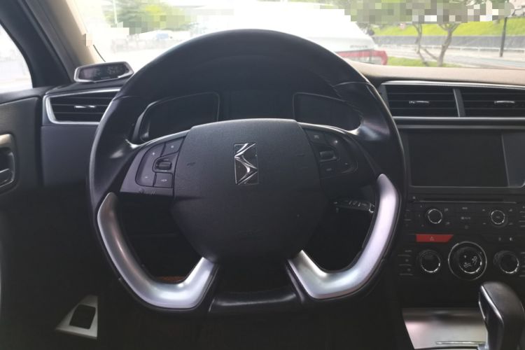 Used DS 5LS 2015 1.6T Elegant Edition THP160 Steering Wheel