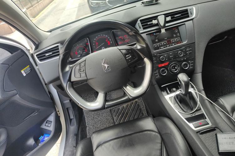 Used DS 5LS 2015 1.6T Elegant Edition THP160 Steering Wheel