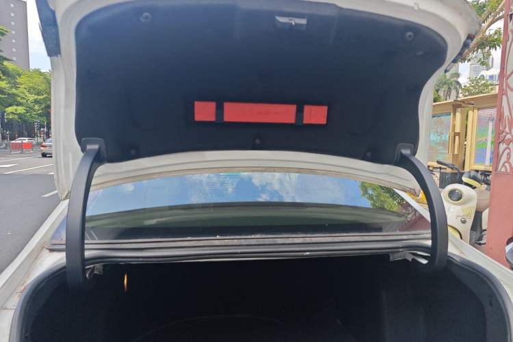 Used DS 5LS 2015 1.6T Luxury Edition THP160 Trunk