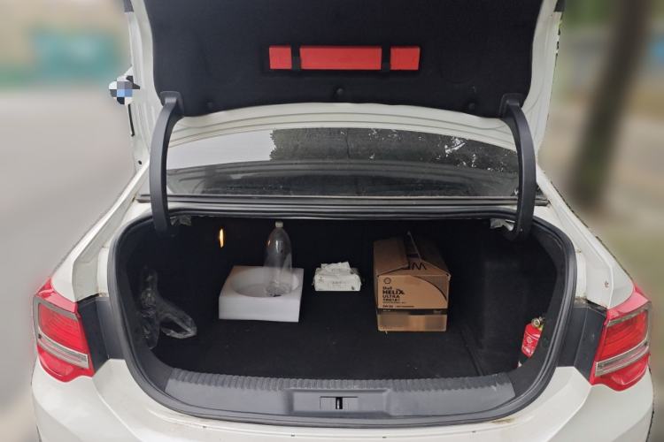 Used DS 5LS 2015 1.6T Comfort Edition THP160 Trunk