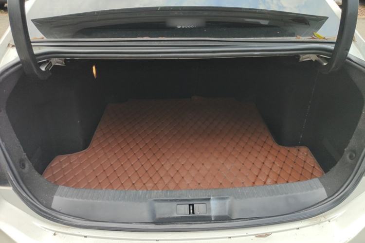 Used DS 5LS 2015 1.6T Comfort Edition THP160 Trunk