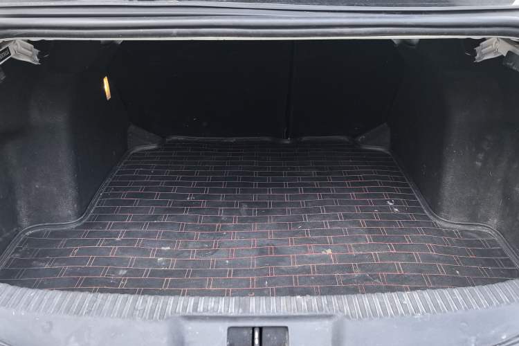 Used DS 5LS 2015 1.6T Style Edition THP160 Trunk