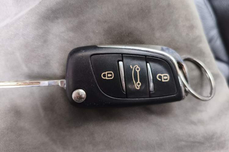 Used DS 5LS 2015 1.6T Elegant Edition THP160 Vehicle Key