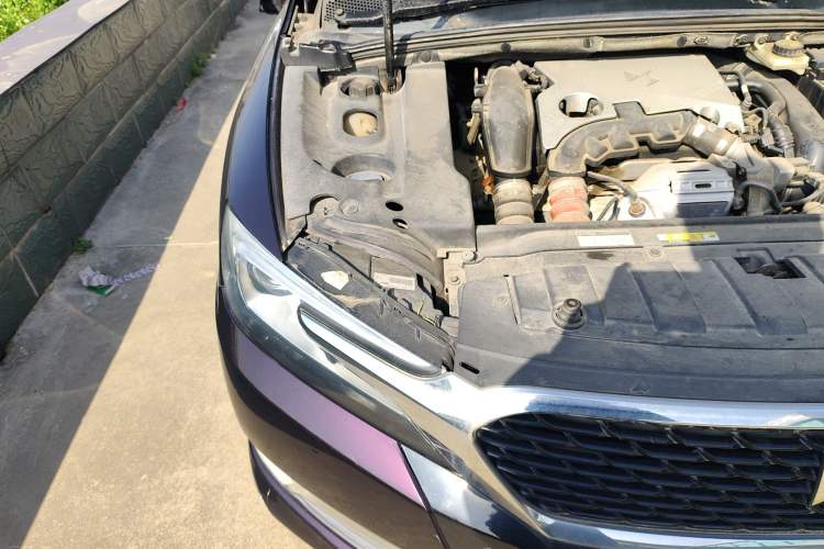 Used DS 5LS 2016 1.6T Comfort Edition THP160 Engine Bay Right