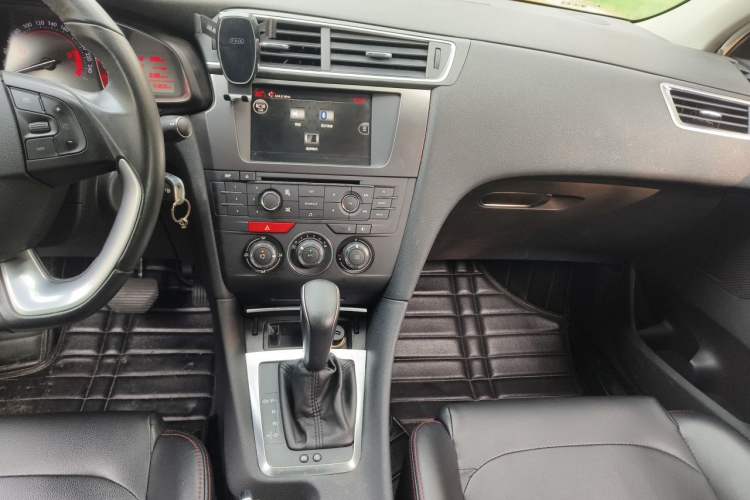 Used DS 5LS 2016 1.6T Style Edition THP160 Audio And AC Panel