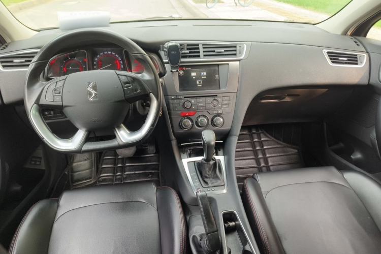 Used DS 5LS 2016 1.6T Style Edition THP160 Center Console