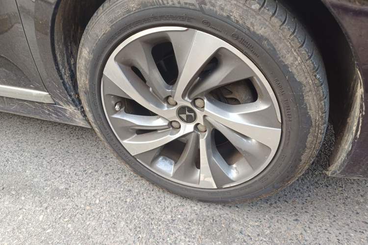 Used DS 5LS 2016 1.6T Elegant Edition THP160 Right Front Wheel Hub