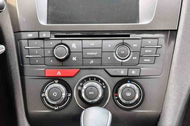 Used DS 5LS 2016 1.6T Style Edition THP160 Audio And AC Panel