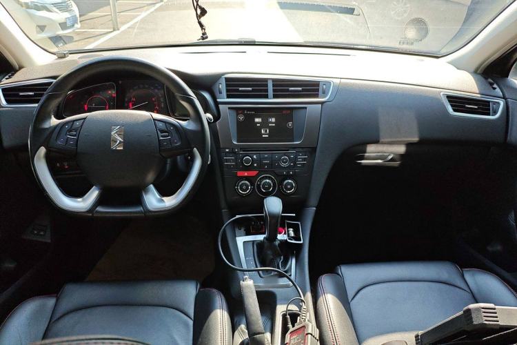 Used DS 5LS 2016 1.6T Style Edition THP160 Center Console