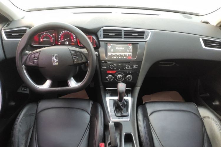Used DS 5LS 2016 1.6T Style Edition THP160 Center Console