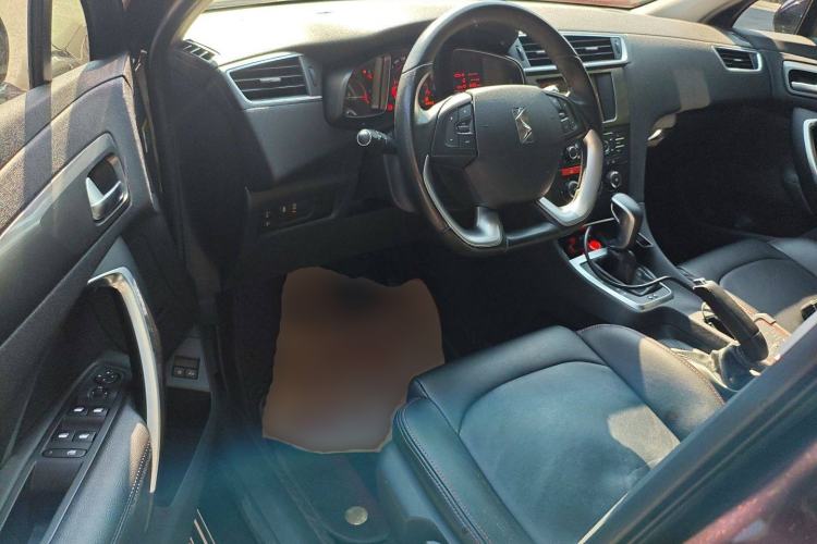 Used DS 5LS 2016 1.6T Style Edition THP160 Driver Seat