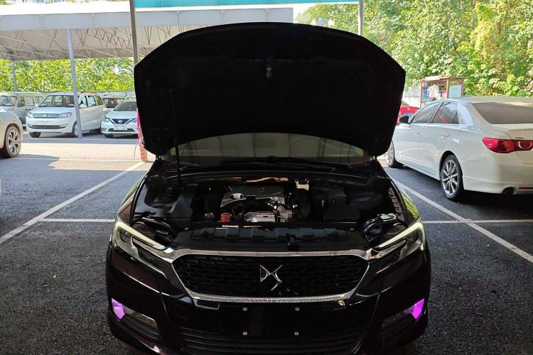 Used DS 5LS 2016 1.6T Style Edition THP160 Engine Bay
