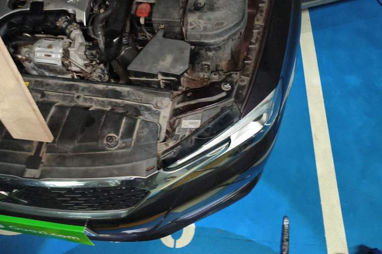 Used DS 5LS 2016 1.6T Luxury Edition THP160 Engine Bay Left