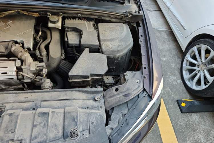 Used DS 5LS 2016 1.6T Style Edition THP160 Engine Bay Left