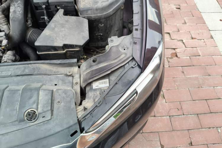 Used DS 5LS 2016 1.6T Comfort Edition THP160 Engine Bay Left