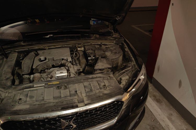 Used DS 5LS 2016 1.6T Style Edition THP160 Engine Bay Left