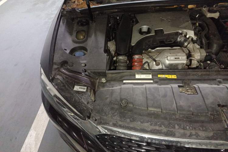 Used DS 5LS 2016 1.6T Style Edition THP160 Engine Bay Right