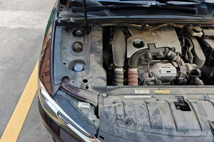 Used DS 5LS 2016 1.6T Style Edition THP160 Engine Bay Right