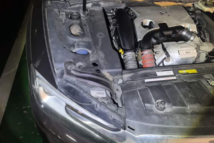 Used DS 5LS 2016 1.6T Comfort Edition THP160 Engine Bay Right