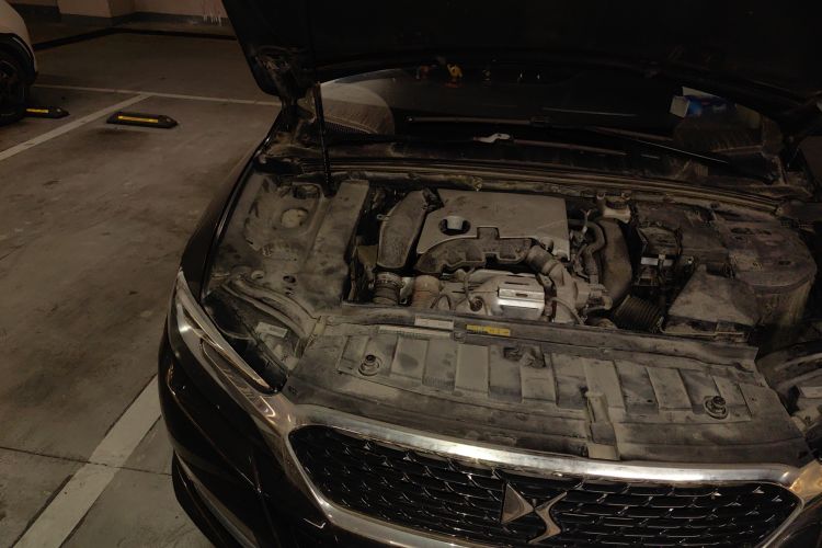 Used DS 5LS 2016 1.6T Style Edition THP160 Engine Bay Right
