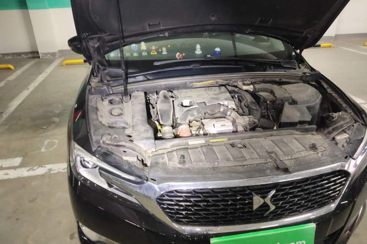 Used DS 5LS 2016 1.6T Style Edition THP160 Engine Bay Right