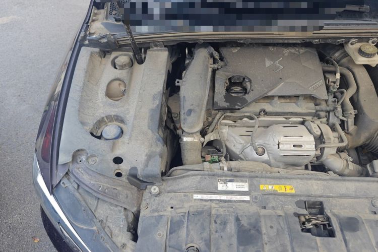 Used DS 5LS 2016 1.8T Luxury Edition THP200 Engine Bay Right