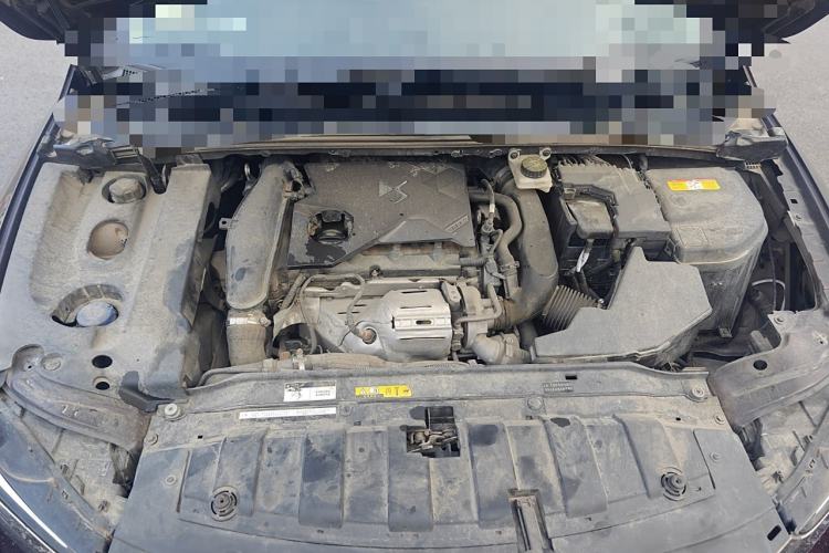 Used DS 5LS 2016 1.8T Luxury Edition THP200 Engine Bay