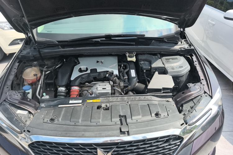 Used DS 5LS 2016 1.6T Elegant Edition THP160 Engine Bay