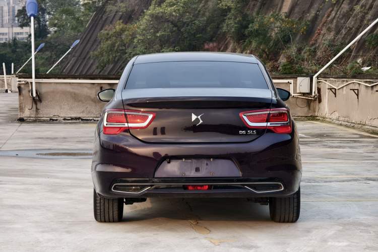Used DS 5LS 2016 1.6T Style Edition THP160 Exterior 2