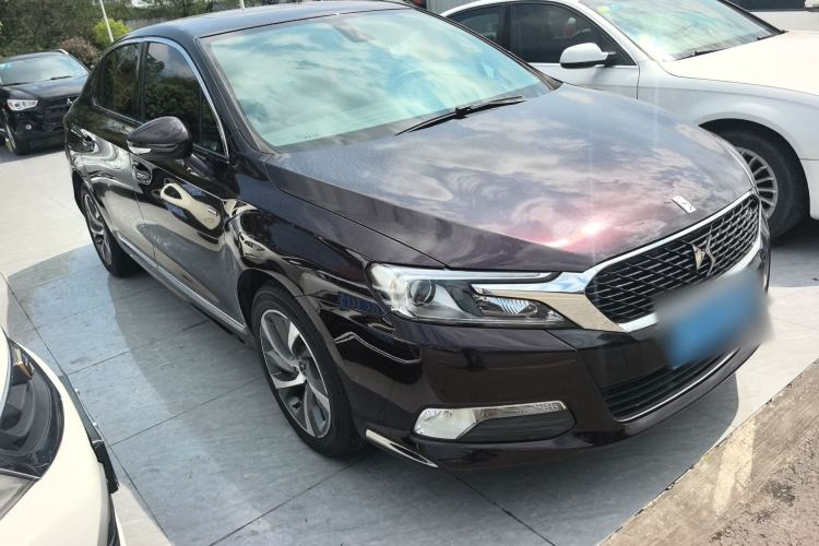 Used DS 5LS 2016 1.6T Elegant Edition THP160 Front Right 45 Deg