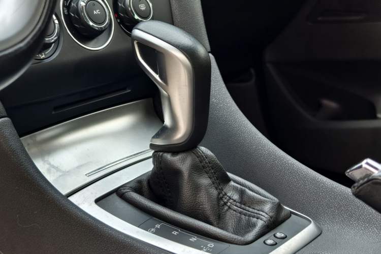 Used DS 5LS 2016 1.6T Style Edition THP160 Gear Lever