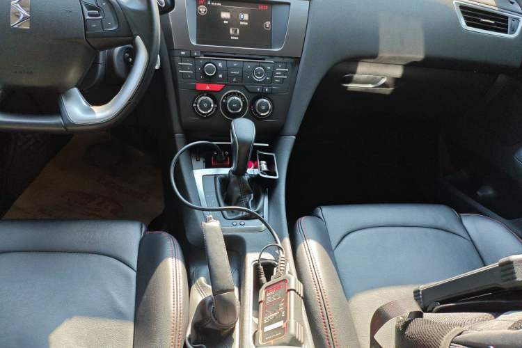 Used DS 5LS 2016 1.6T Style Edition THP160 Gear Lever