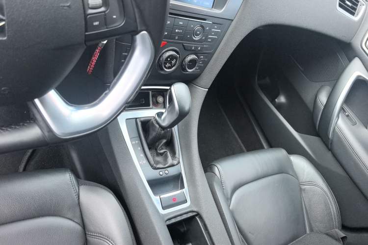 Used DS 5LS 2016 1.6T Elegant Edition THP160 Gear Lever
