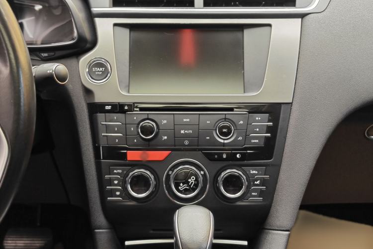 Used DS 5LS 2016 1.6T Luxury Edition THP160 Interior 10