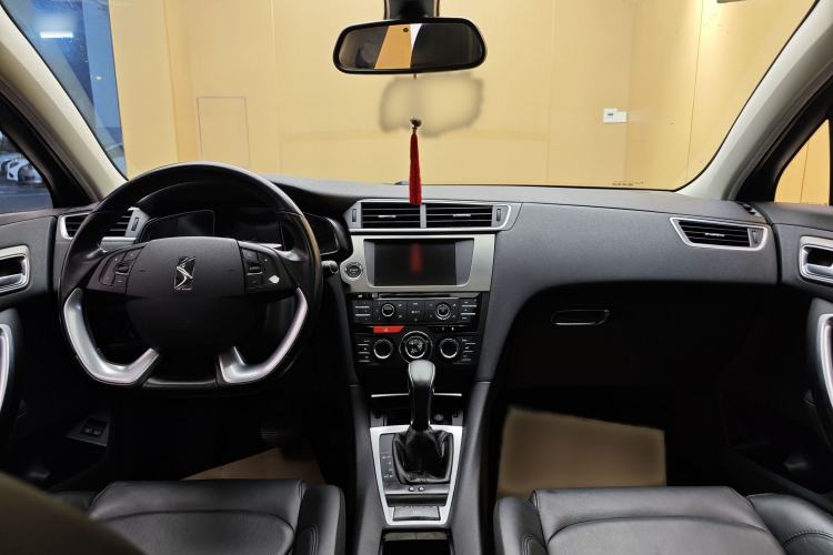 Used DS 5LS 2016 1.6T Luxury Edition THP160 Interior 6