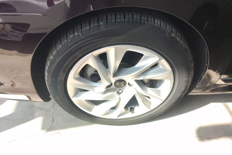Used DS 5LS 2016 1.6T Style Edition THP160 Left Front Wheel Hub