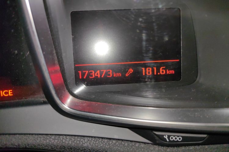 Used DS 5LS 2016 1.6T Style Edition THP160 Odometer Close Up