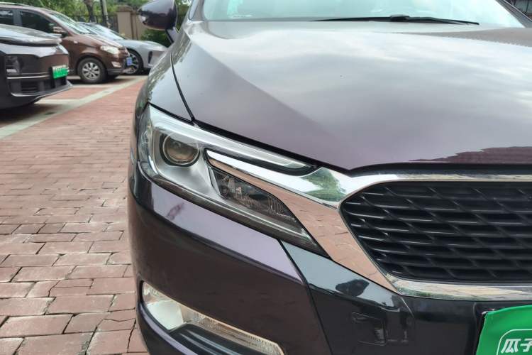 Used DS 5LS 2016 1.6T Comfort Edition THP160 Right Front Headlight