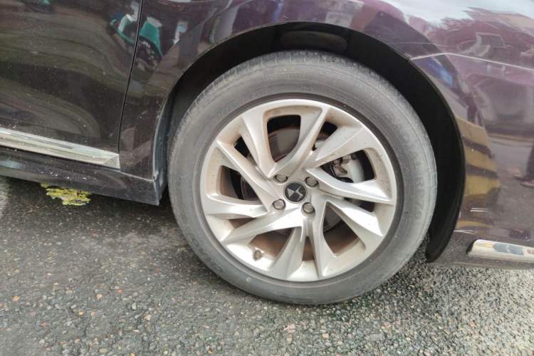 Used DS 5LS 2016 1.6T Style Edition THP160 Right Front Wheel Hub