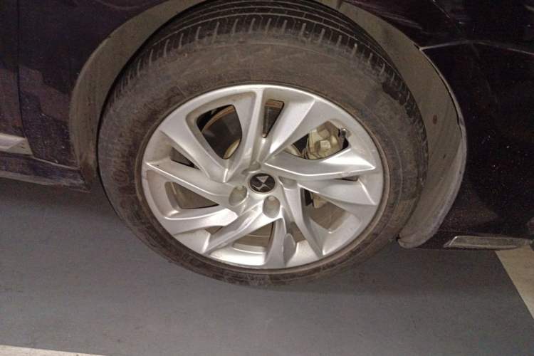 Used DS 5LS 2016 1.6T Style Edition THP160 Right Front Wheel Hub