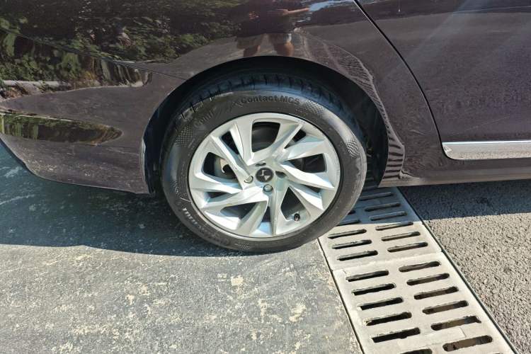 Used DS 5LS 2016 1.6T Style Edition THP160 Right Rear Wheel Hub