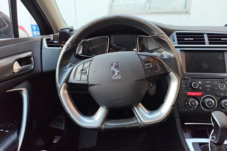 Used DS 5LS 2016 1.6T Style Edition THP160 Steering Wheel