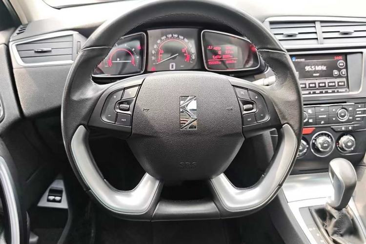 Used DS 5LS 2016 1.6T Style Edition THP160 Steering Wheel
