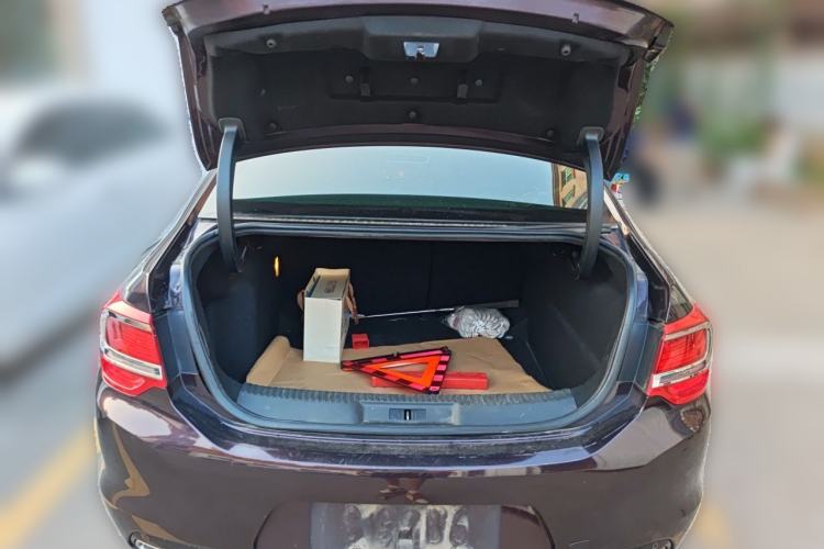 Used DS 5LS 2016 1.6T Style Edition THP160 Trunk