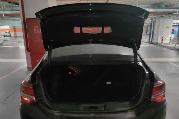 Used DS 5LS 2016 1.6T Style Edition THP160 Trunk