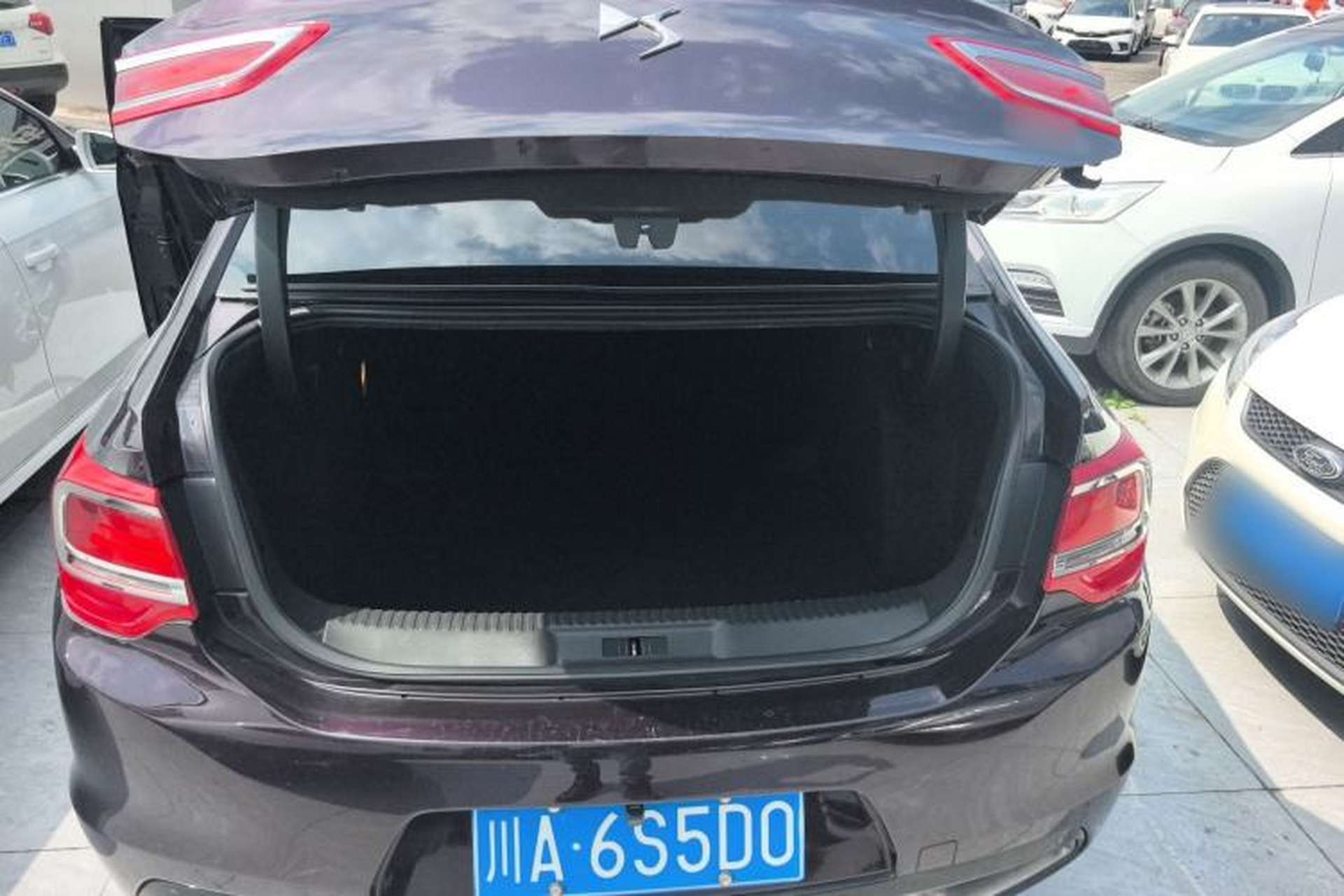 Used DS 5LS 2016 1.6T Elegant Edition THP160 Trunk
