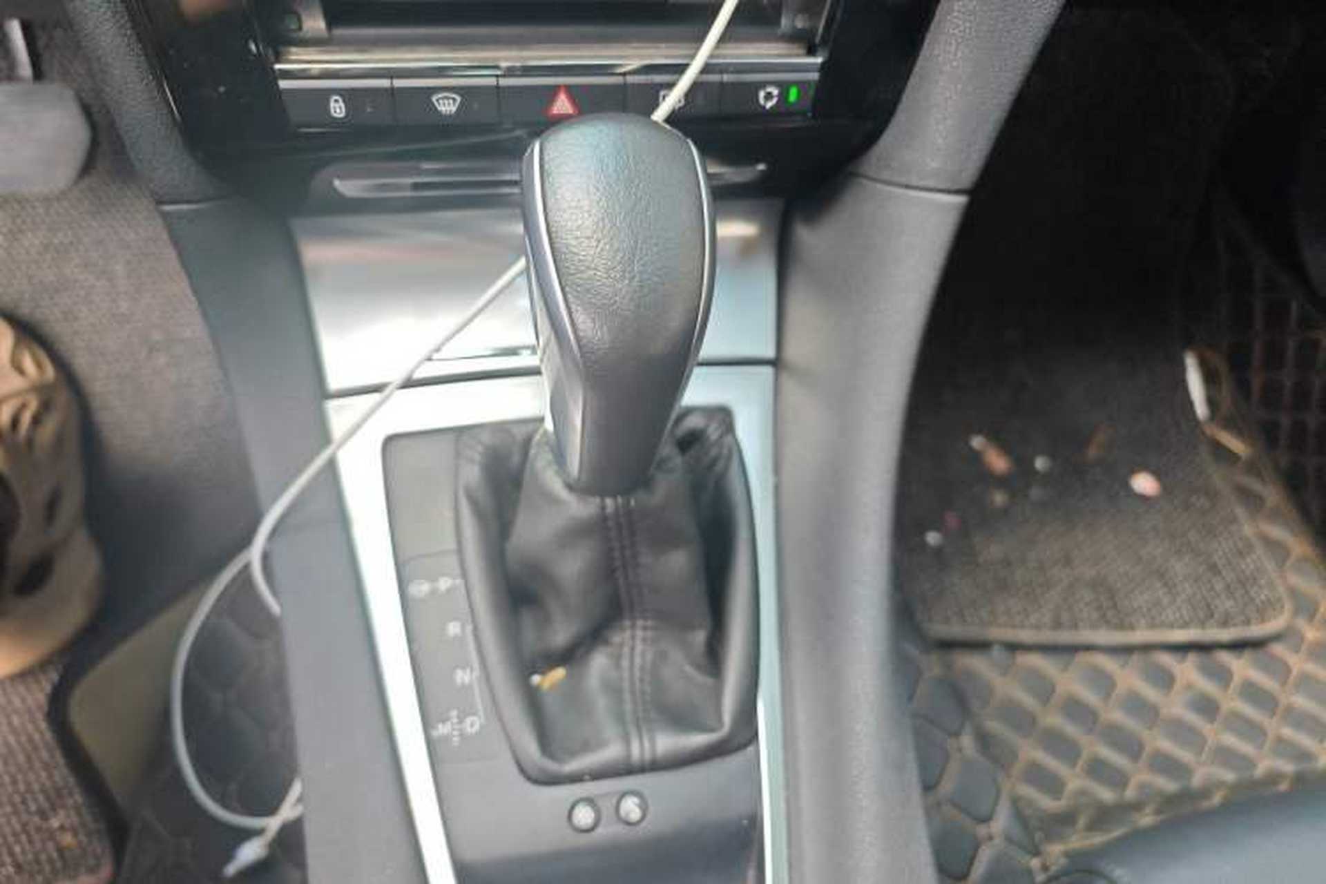 Used DS 5LS 2016 1.6T Elegant Edition THP160 Gear Lever