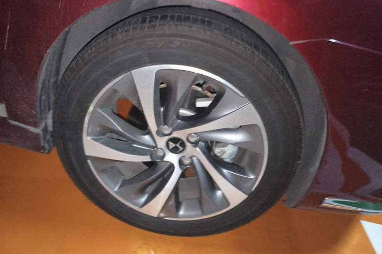 Used DS 5LS 2016 1.6T Luxury Edition THP160 Right Front Wheel Hub