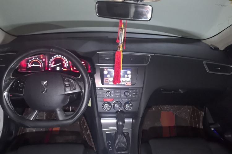 Used DS 5LS 2016 1.6T Style Edition THP160 Center Console