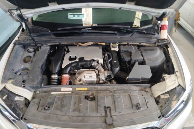 Used DS 5LS 2016 1.6T Style Edition THP160 Engine Bay